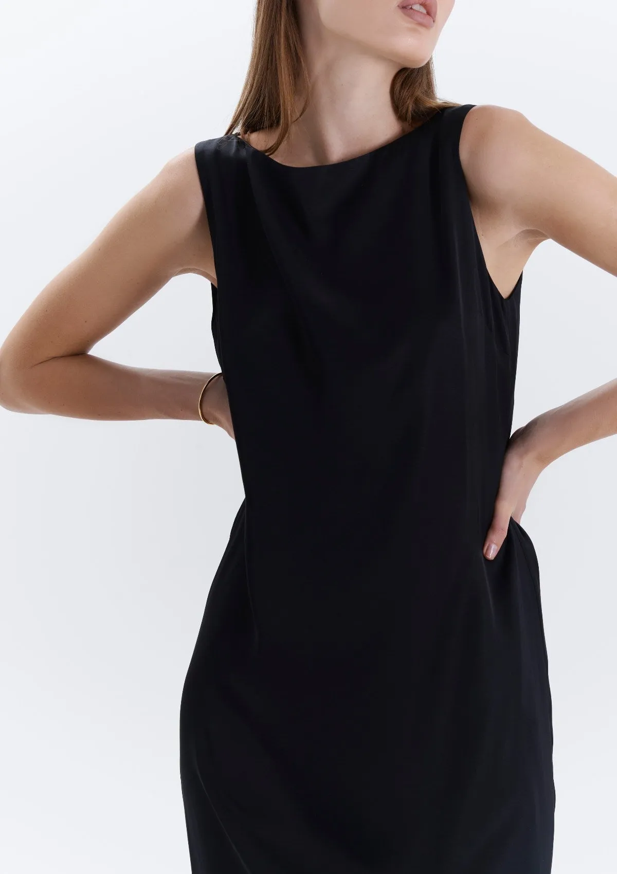 BLACK MIDI DRESS