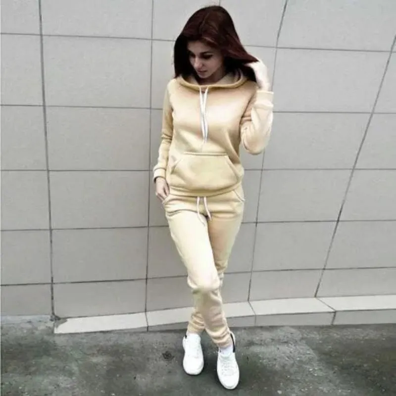 Elegant Retro Comfortable Training & Tracksuit For Women | Comfortable Everyday Wear