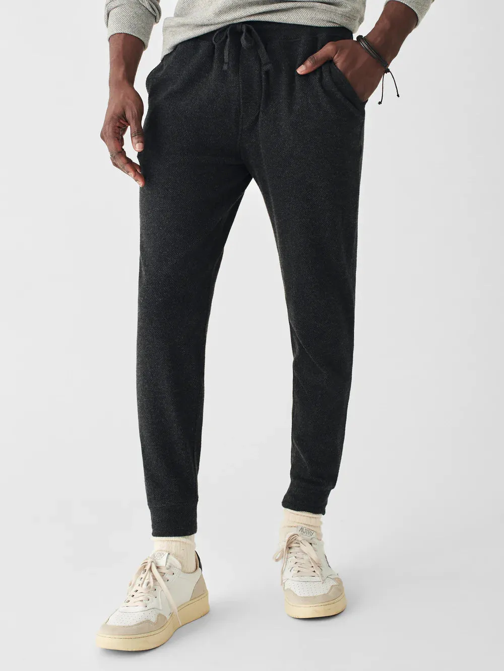 Faherty Legend Sweatpants in Heathered Black Twill