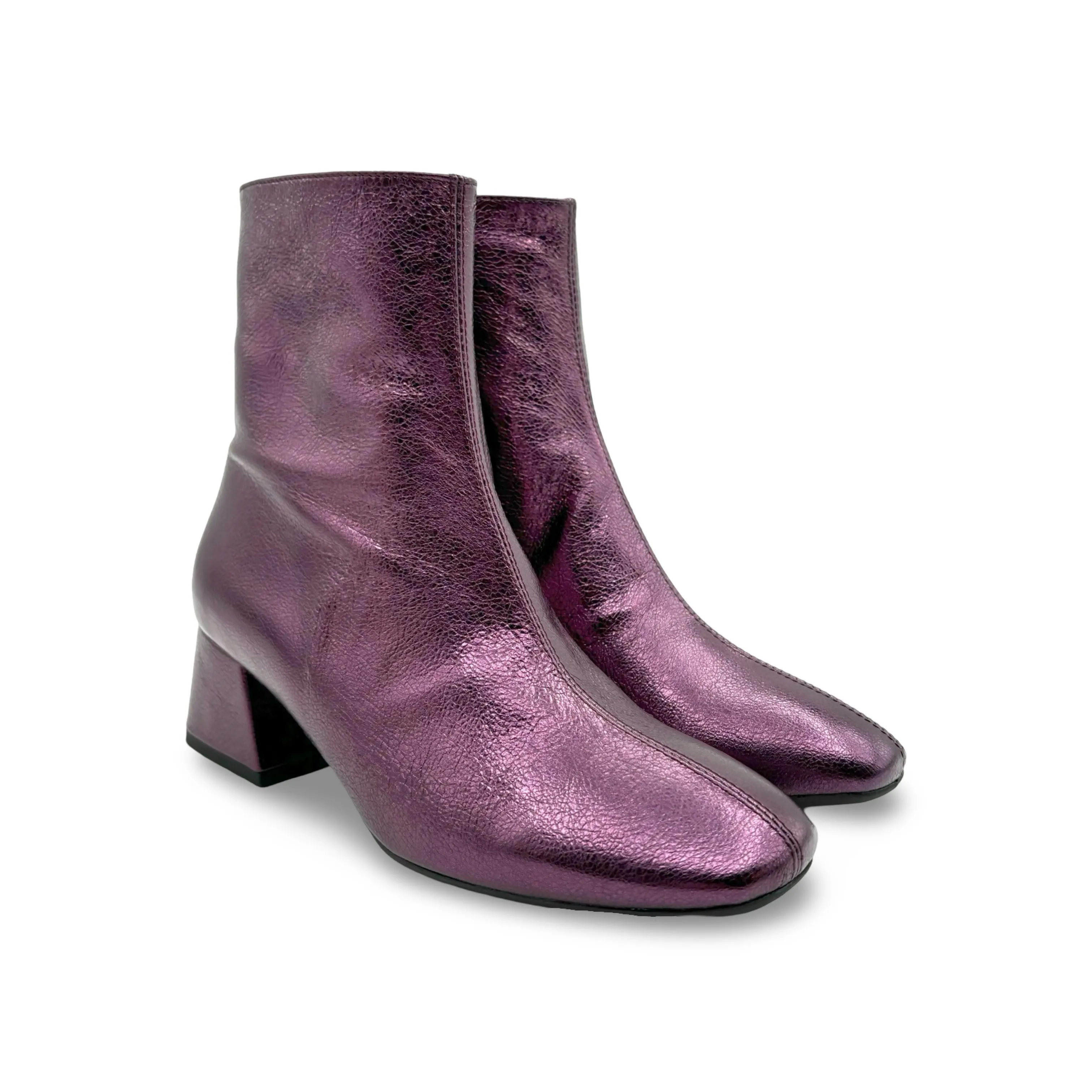 G5522 Plum Short Boot