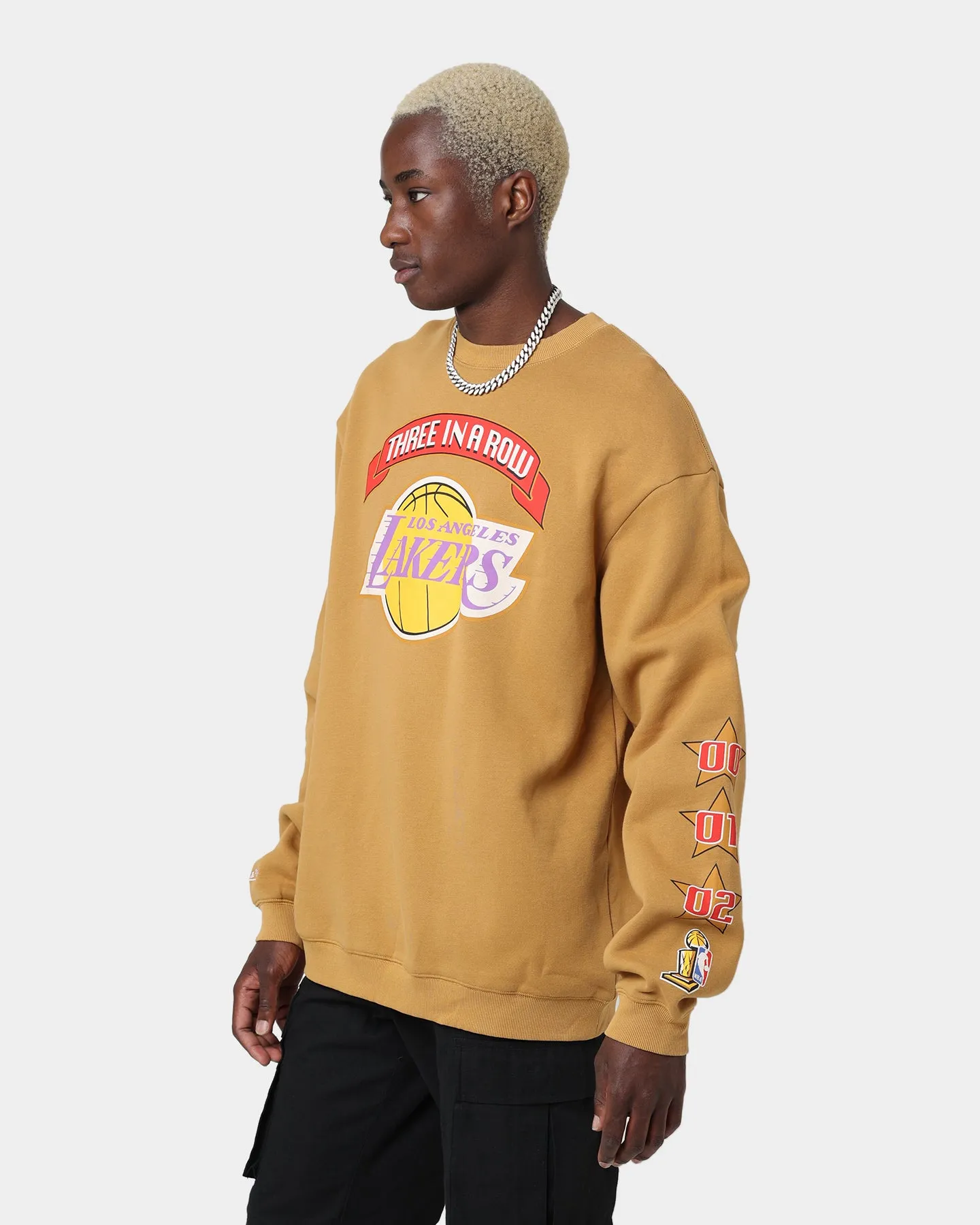 Mitchell & Ness Los Angeles Lakers 3-Peat Crewneck Bone Brown