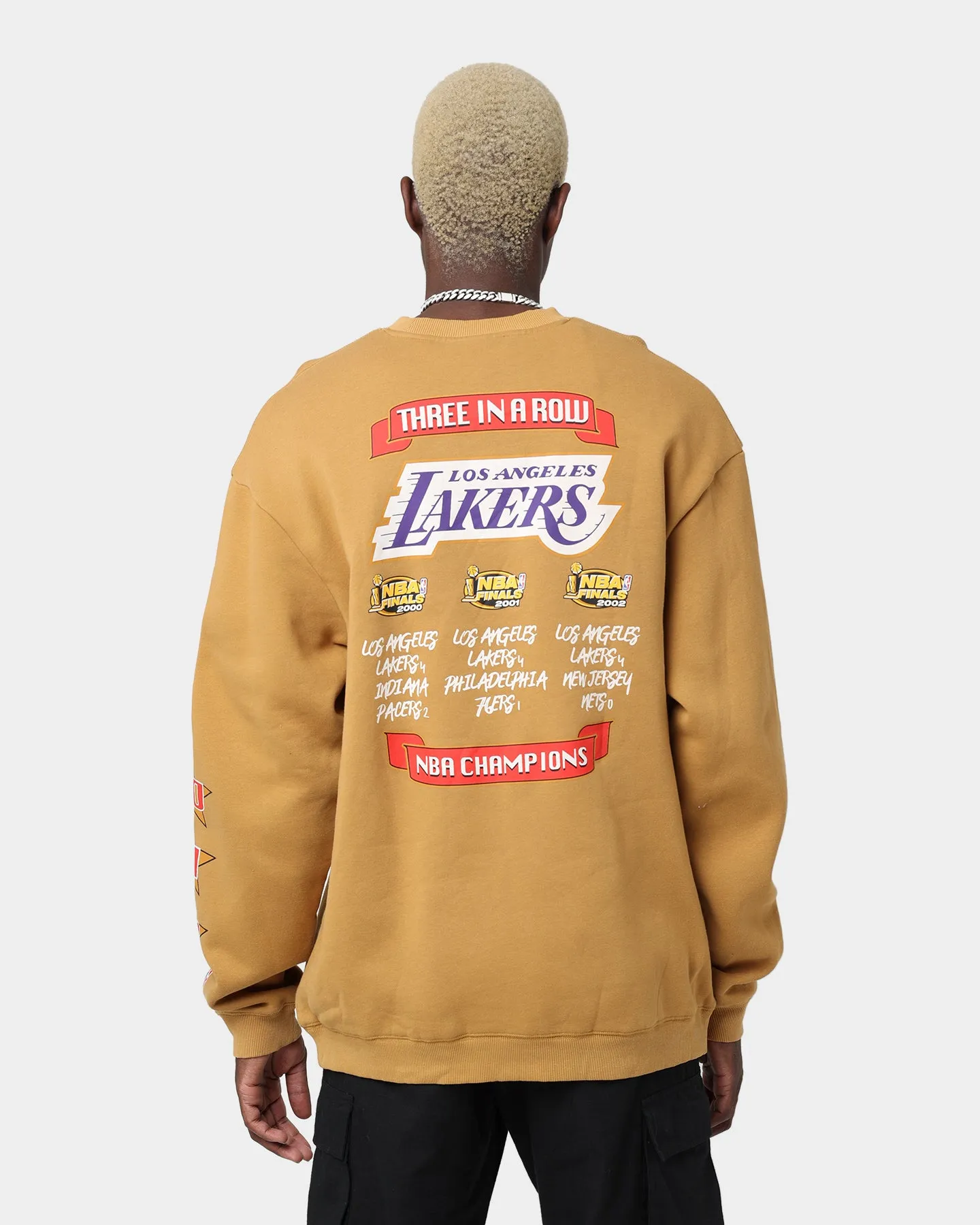 Mitchell & Ness Los Angeles Lakers 3-Peat Crewneck Bone Brown